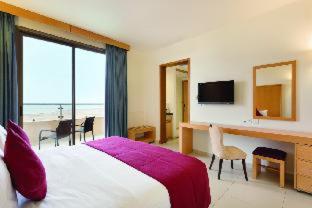 Ramada Resort Dead Sea - Sowayma - 4