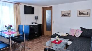 Bülows Ferienwohnung mit 2 Schlafzimmern - Klein Zicker - 8