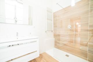 Minimalist Chic a Villanova 3Bdr - 2Bth - WiFi - 5