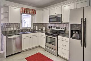 Updated Cape Canaveral Townhome, Walk to the Beach - 2