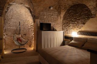 another brick in the vault - Spello - 3