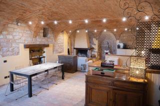 another brick in the vault - Spello - 8