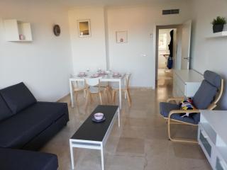 CASARES appart 2 ch dans parc tropical avec vue sur mer, montagne et piscine - 5
