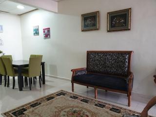 AUNI & AUJI HOMESTAY KEMAMAN - Kampong Kemaman - 5