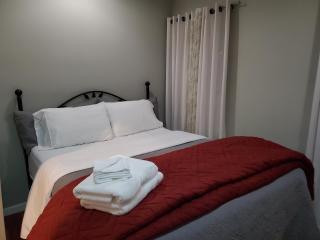 Cozy Retreat on Atlantic Ave - Brooklyn - 9