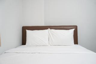 Tranquil Green Pramuka 2BR Apartment near Shopping Center By Travelio - 9