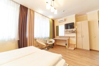 Hotel Merkuriy - Lviv - 9