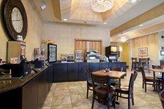 Best Western Plus Albert Lea I-90/I-35 Hotel - Albert Lea - 4