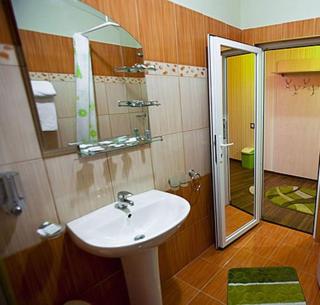 Hotel La Gil - Bucharest - 4