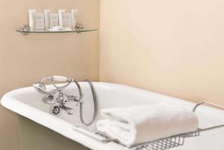 The Plaza Hotel Downtown, Trademark Collection by Wyndham - Kamloops - 1