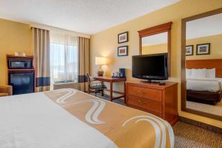 Quality Inn Pueblo North - 1