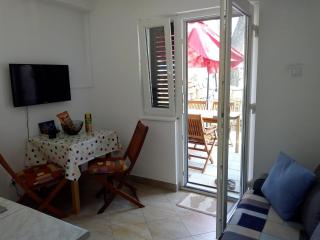 Apartman Leo - Nečujam - 2