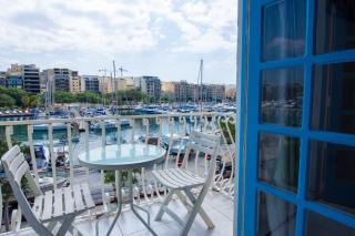 Seafront Room - Msida - 1