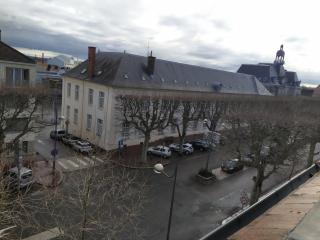 Bel appartement en plein coeur de ville - Le Creusot - 8
