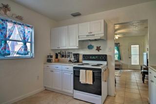 Treasure Island Vacation Rental - Pet Friendly! - St Pete Beach - 3