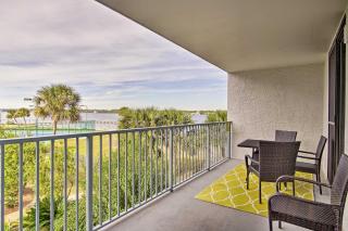 Gulf Shores Getaway with Pool, Spa and Beach Access! - Gulf Shores - 0