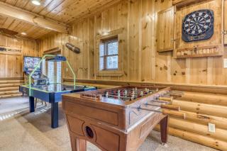 Crazy Horse - Pigeon Forge - 1