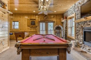 Crazy Horse - Pigeon Forge - 3