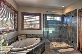 Modern Eagle Crest Escape with Patio and 2 Balconies! - Redmond - 2