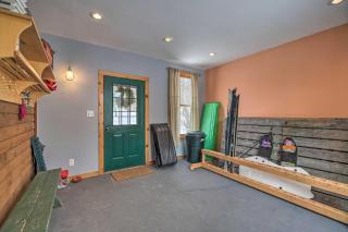 Upscale Montgomery Cabin, Near Jay Peak Resort! - Montgomery - 8