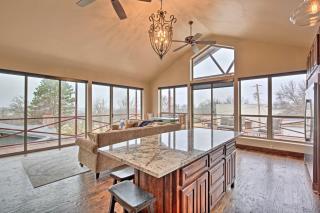 Kingston Cabin with Easy Access to Lake Texoma! - 5
