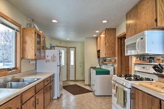 Cedar Cottage, Private Beach on Lake Leelanau - Cedar - 3