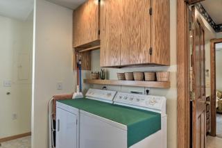 Cedar Cottage, Private Beach on Lake Leelanau - 2