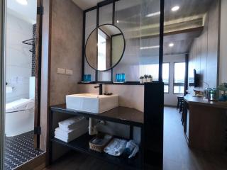 Watermark Hotel Kaohsiung Main Station - 3