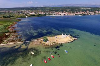 Seaside apartments with a swimming pool Posedarje, Novigrad - 6162 - Posedarje - 8