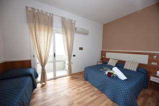 Miramare Inn Hotel - Marotta - 8
