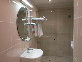 Shangri-La Gardens - 8