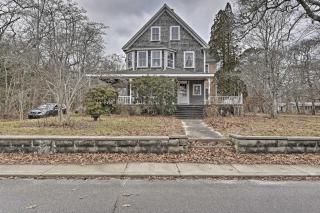 Vineyard Haven House - Easy Access to Beaches - 9