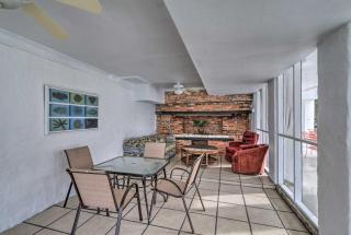 Murrells Inlet Upstairs Unit 1 Block to Beach! - 9