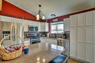 Cozy Getaway with Yard and Patio 4 Mi to Hayden Lake! - Hayden - 5