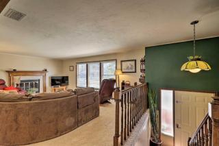 Walk to Rim View Trail Page Home with Deck and Yard - Page - 7