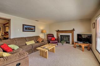 Walk to Rim View Trail Page Home with Deck and Yard - Page - 6