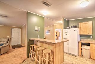 Homosassa House with Fire Pit Less Than 2 Miles to River! - Homosassa - 5