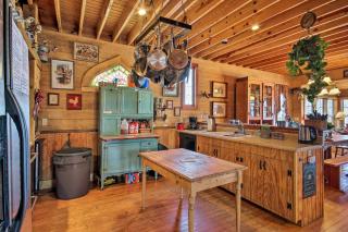 Charming Waterfront Ridgeway Cabin with Dock! - Ridgeway - 2