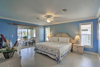 Canalfront Cape Coral House with Pool and Patio! - Cape Coral - 1