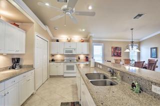 Canalfront Cape Coral House with Pool and Patio! - Cape Coral - 2