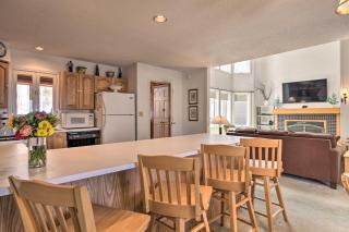 Updated Condo Next to Burke Mountain Bike Trails! - East Burke - 5