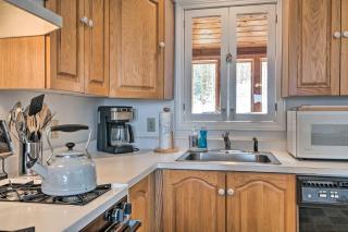 Updated Condo Next to Burke Mountain Bike Trails! - East Burke - 3