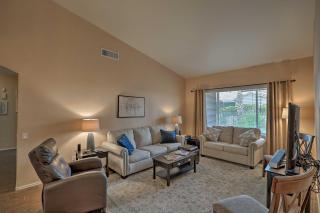 Tucson Getaway with Yard, Pool, Hot Tub and Gas Grill! - Tucson - 4