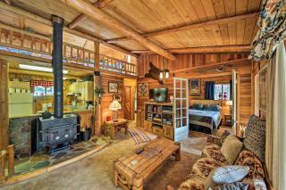 Private Yaak River Hideaway with Deck and Mtn Views! - Troy - 6
