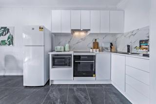 Modern Beach Front Apartment - 5