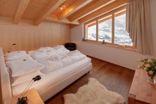 Luxury Chalets & Apartments by Mountain Exposure - Zermatt - 2