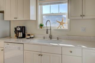 Chic Summer House Cottage Walk to Ocean! - Pacific Beach - 1