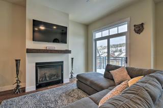 Modern Winter Park Ski Condo Near the Ski Shuttle! - 2