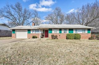 Norman Home with Yard, Walk to Park and OU Campus! - Norman - 0