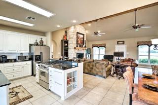 Pet-Friendly Flatonia House with Patio and Gazebo! - Flatonia - 4